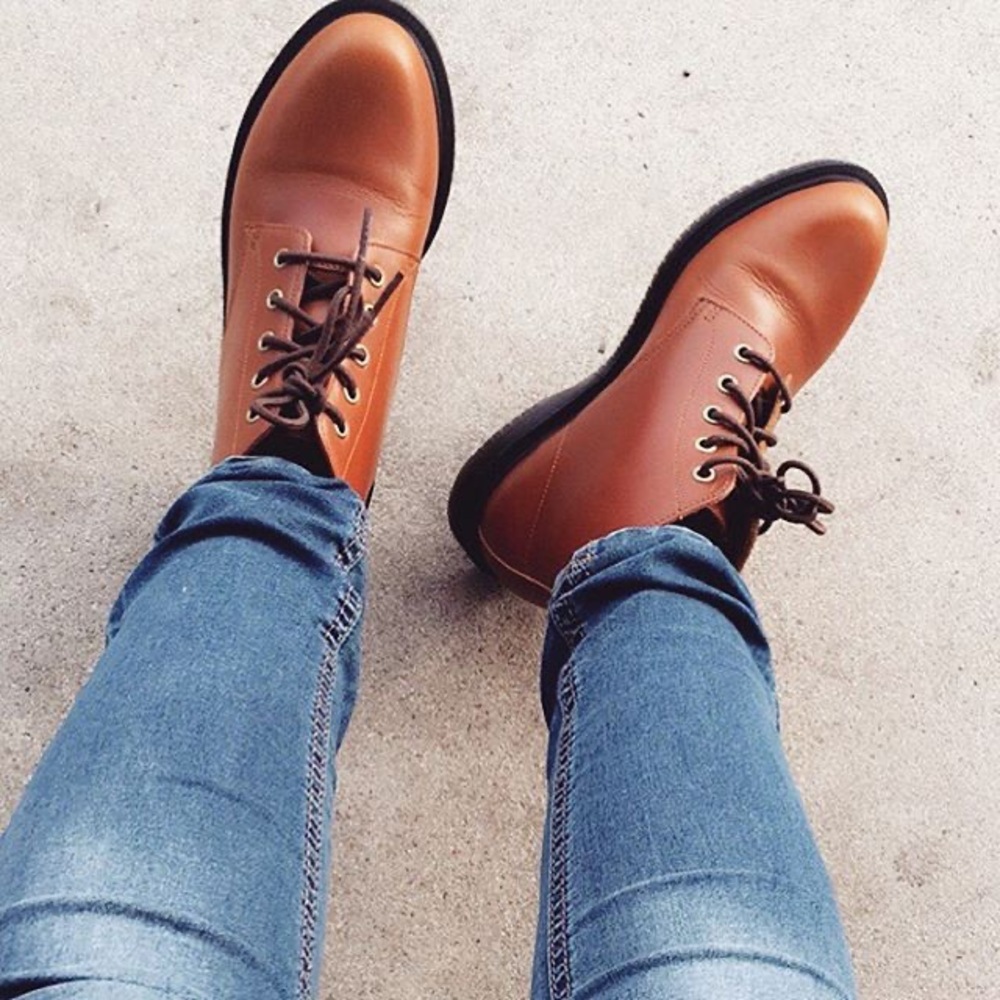 Dr. Martens emmeline Tan Leather Boots